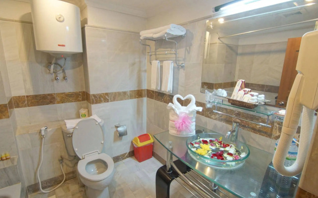 Hotel Mandalay