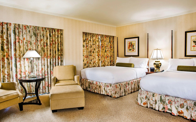 Mayflower Park Hotel