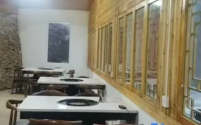 Huatang Yiyuan Boutique Homestay