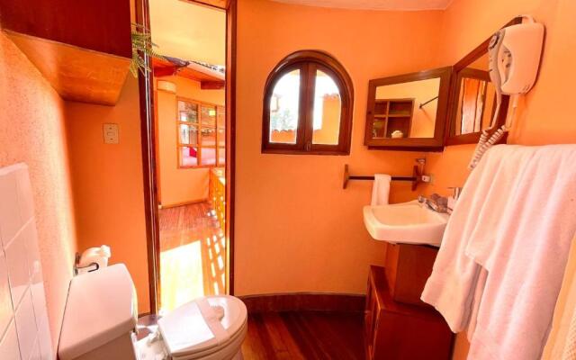 Casa Centro Panajachel / Parqueo Privado / 7-12 pax