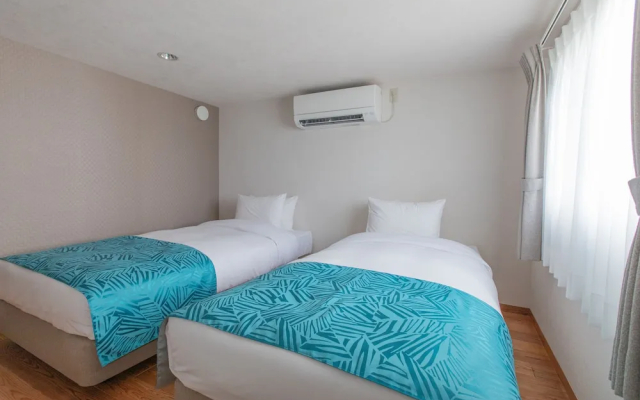 ALBAHOTELANDGLAMPING