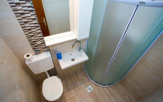 Bravo - 100 m from beach - A8(2+2)