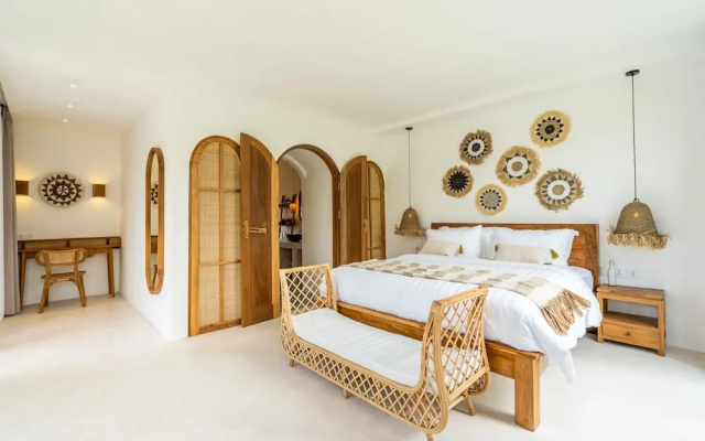Tembaga Serenity Villa - Paradise with Pool and Garden