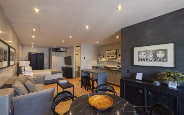 Designer 3-Story Home in San Miguel