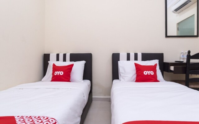 Hazris Hotel by OYO Rooms