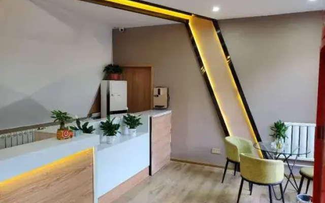 Fuyang romantic holiday hotel