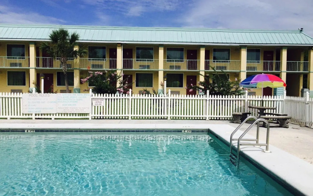 Garden Inn & Suites