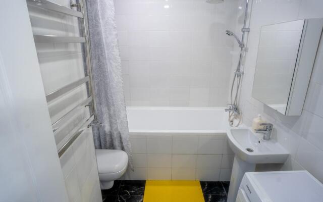 Apartments on Armory street 1B