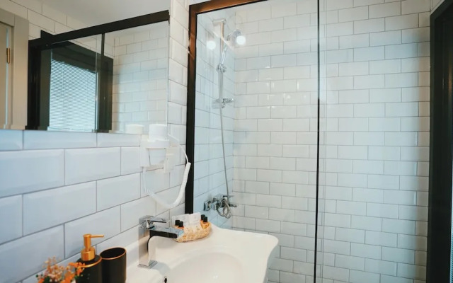 Alaçatı Limonaia Hotel