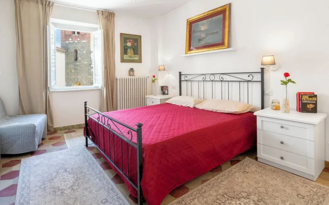 Lucca Old Town Apartment