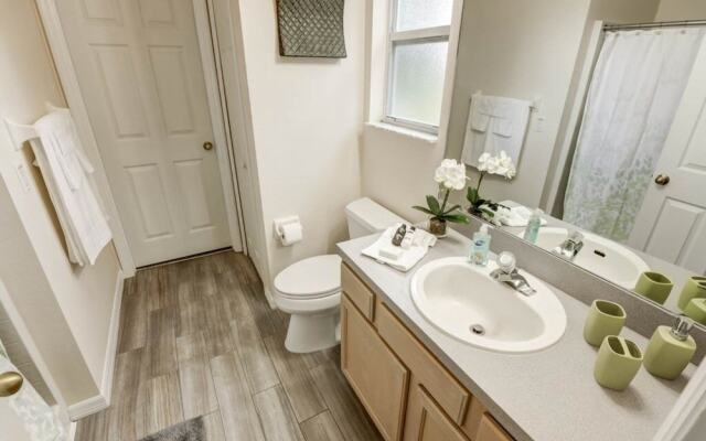 Southern Palms Pool 3 Bedroom Home by RedAwning