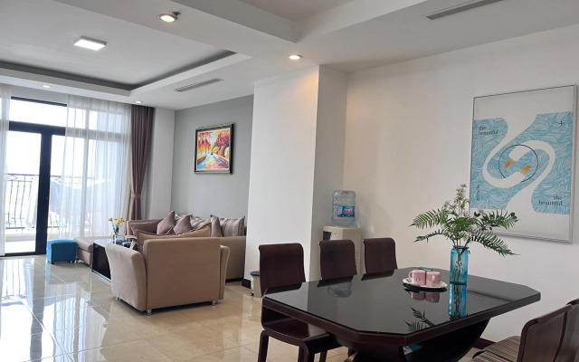 Vinhomes Royal City Luxury Apartment 2 Br