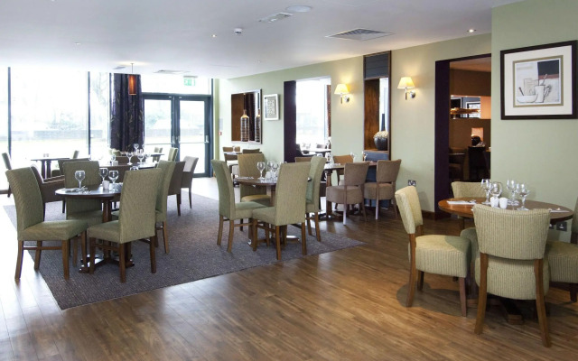 Premier Inn London Heathrow Airport Terminal 5 Hotel