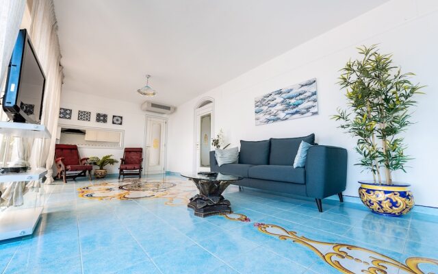 Ravello Art Apartments