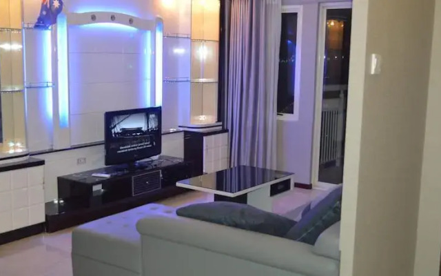 Mediterania Apartemen Nearby Central Park - Royal Lavender