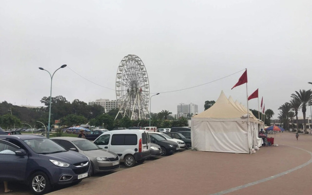 4 Bedroom Beach Side House Ref 1064