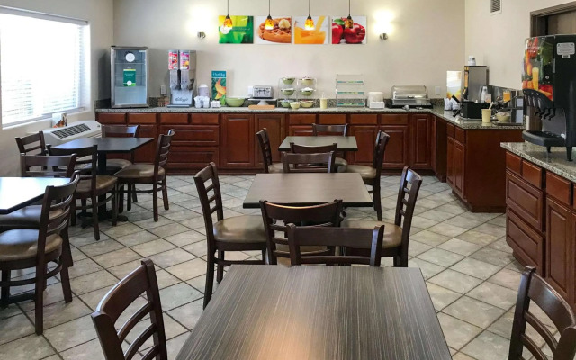 Quality Inn Denver Westminster