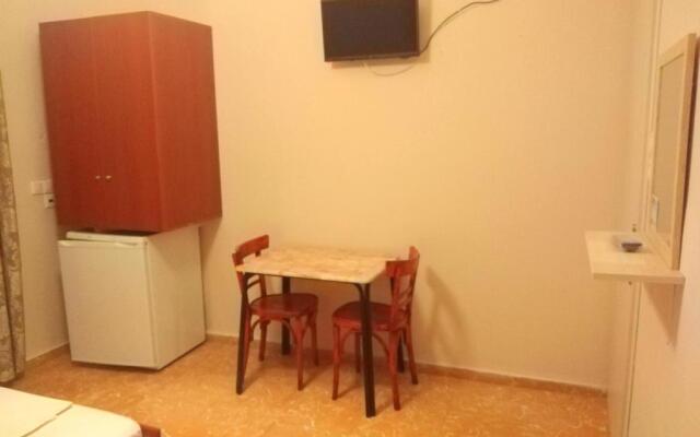 Rooms-Studio Anagnostou