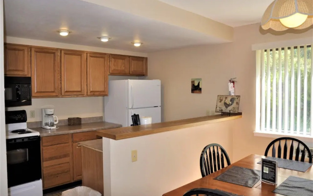 Pinecliff Village Resort