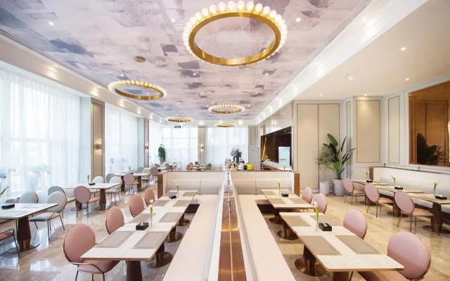 Mercure Harbin Hexing Road