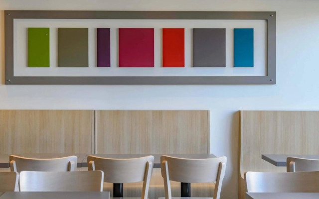 B&B HOTEL Nîmes Ville Active