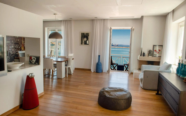 Sideratos Sea View City Apartment