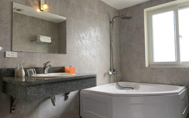 Chio Hotel and Apartment