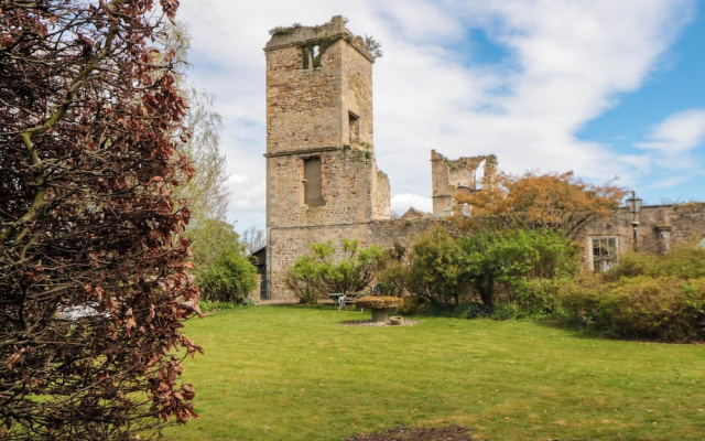 Snape Castle Garden Lodge