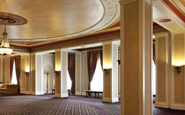 Delta Hotels by Marriott Bessborough