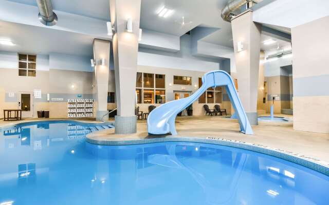 Comfort Inn & Suites Ambassador Bridge