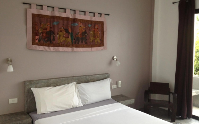 Sairee Sairee Guesthouse
