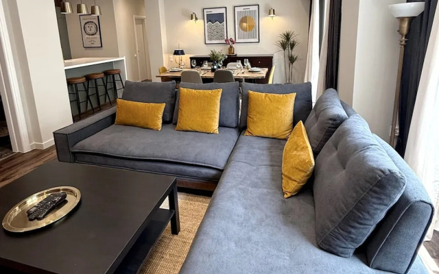 Siga-siga Luxury Acropolis Apt