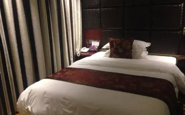 Huangping Jinghong Business Hotel