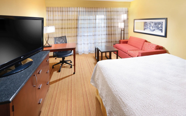 Courtyard by Marriott Dallas Plano in Legacy Park