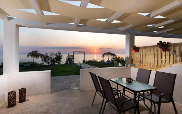 Seashore Stream Suites