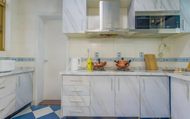 Locals Boutique Apartment Jida No2