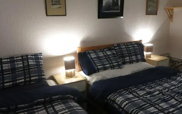 Twenty Five Guest House