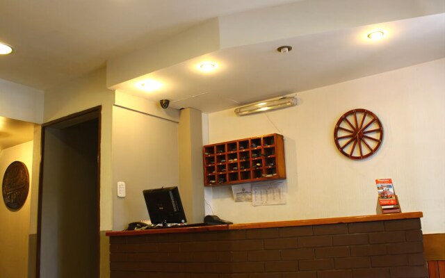 Kapac Hotel