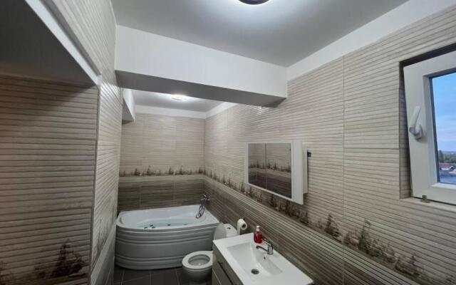 Lovely flat with bathtub 5 mins from center