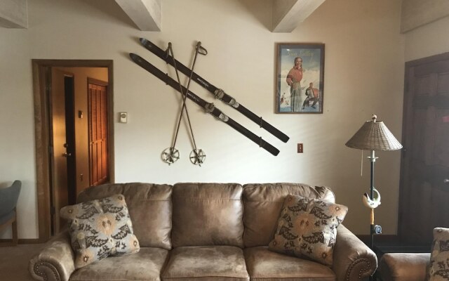 The Christophe 704 - 1 Bdrm - Great Hiking & Mtn Biking! Condo