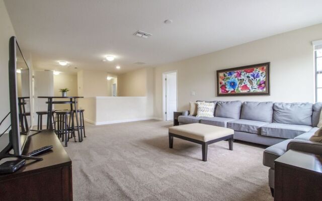 Champions Gate 9039 B