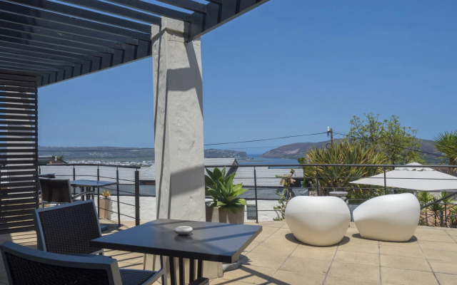 Villa Afrikana Guest Suites