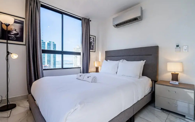 w Brilliant 1BR w Beautiful View in Calle 50
