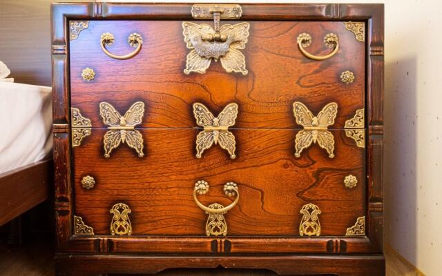 Jeonju Hanok Village Kkotmureut