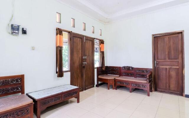 Rock Garden Homestay And Resto By Zuzu