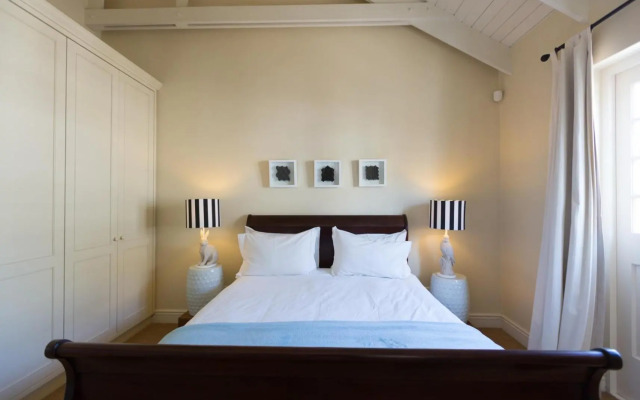 The Majestic Apartment