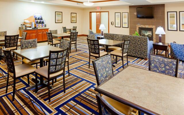 Holiday Inn Express Hotel & Suites Mount Airy, an IHG Hotel