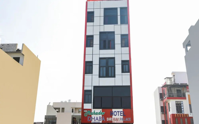 Ravi Palace by OYO Rooms