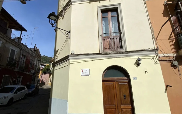 Sui Tetti Di Iglesias