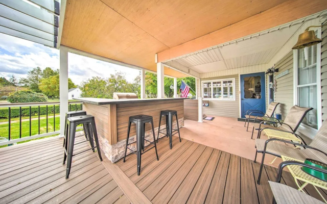 Private Waterfront Lake Erie Home w/ BBQ Patio
